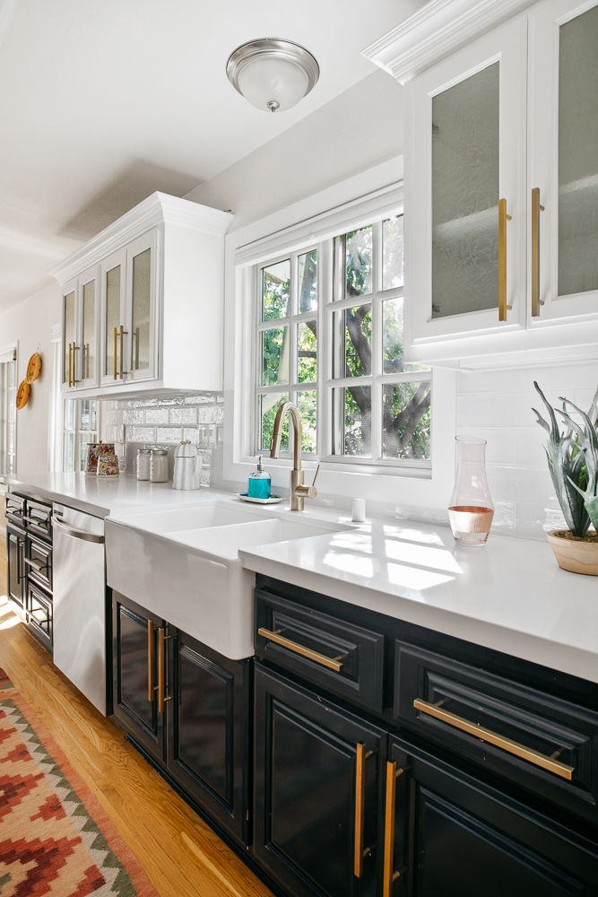 CHARISMATIC CA BUNGALOW COMPOUND IN HOT HIGHLAND PARK! image 3